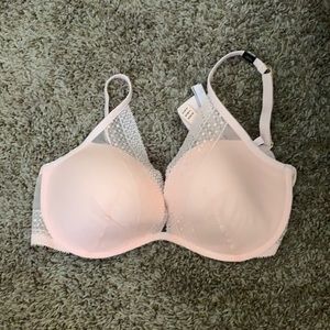 Victoria’s Secret Pink 36DD Incredible  Plunge